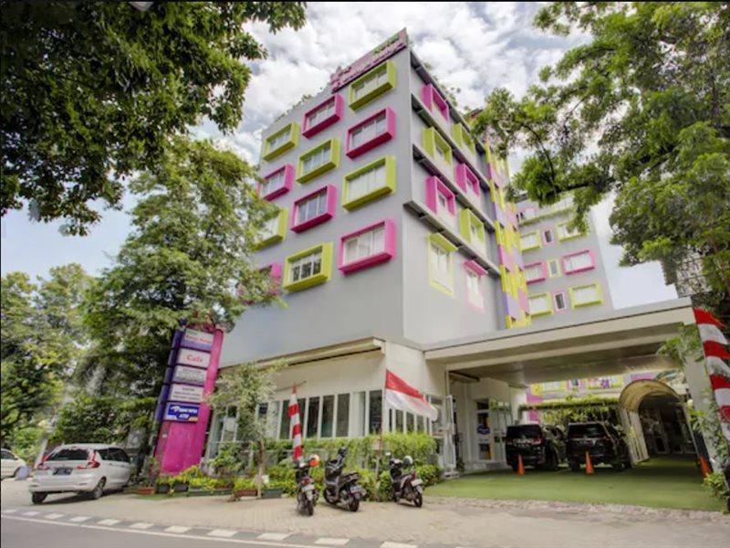 Hotel O Gambir Near Juanda Station Formerly Bunga Dahlia جاكرتا المظهر الخارجي الصورة